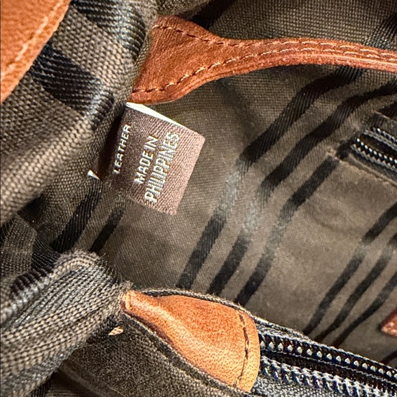 Frye Melissa Leather Tote - Picture 11 of 16